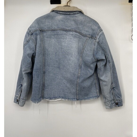 Levis Denim Jacket Sherpa Lined Trucker Jean Coat Classic rugged Women’s S - Picture 3 of 11